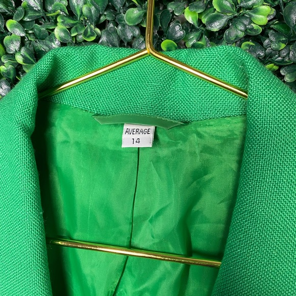 Bright Green Two Piece Set - Picture 5 of 7